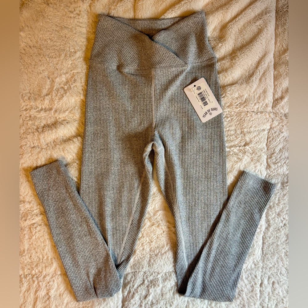 NWT Year of Ours Gray Veronica Ribbed Leggings